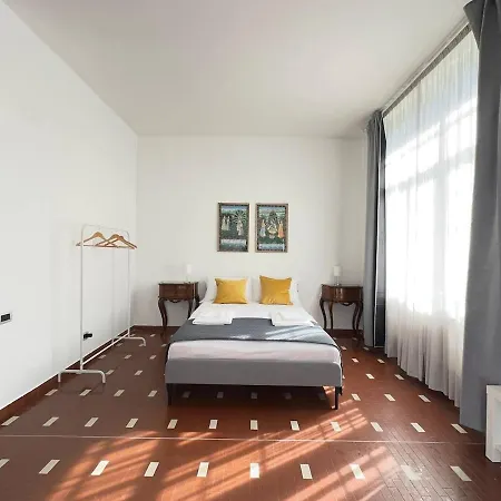 Appartement Elegante Apartmento Citylife Fiera Milaan