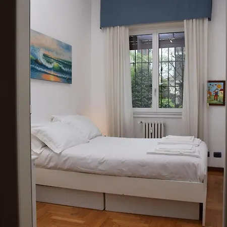 Appartement Elegante Apartmento Citylife Fiera Milaan